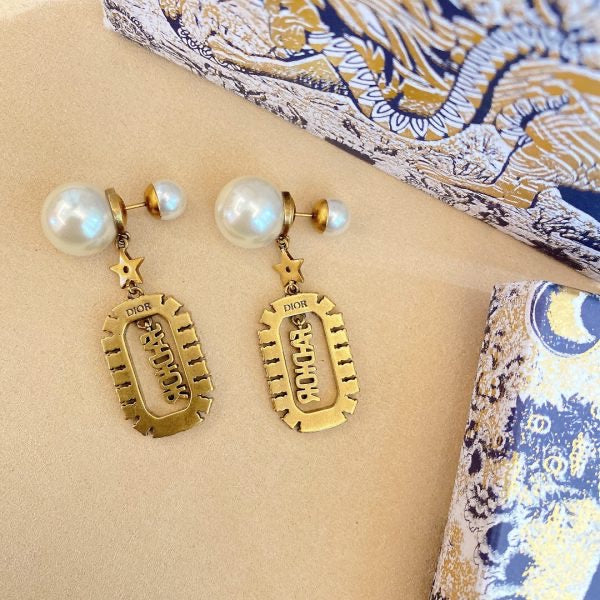 CD Pearl Earrings