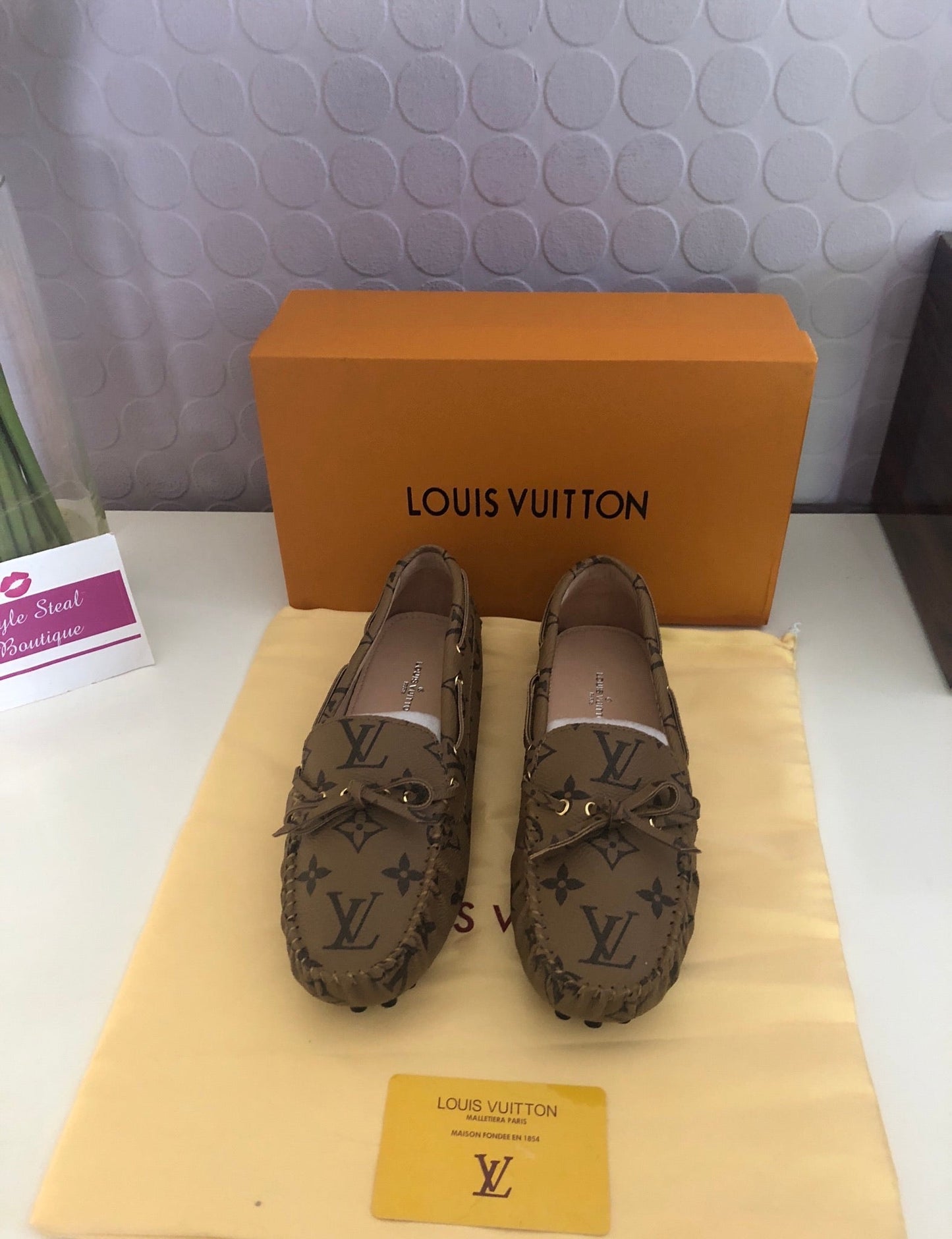 Gloria Loafers