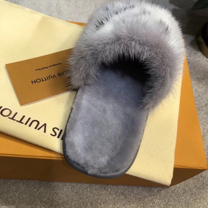 Homey Slippers
