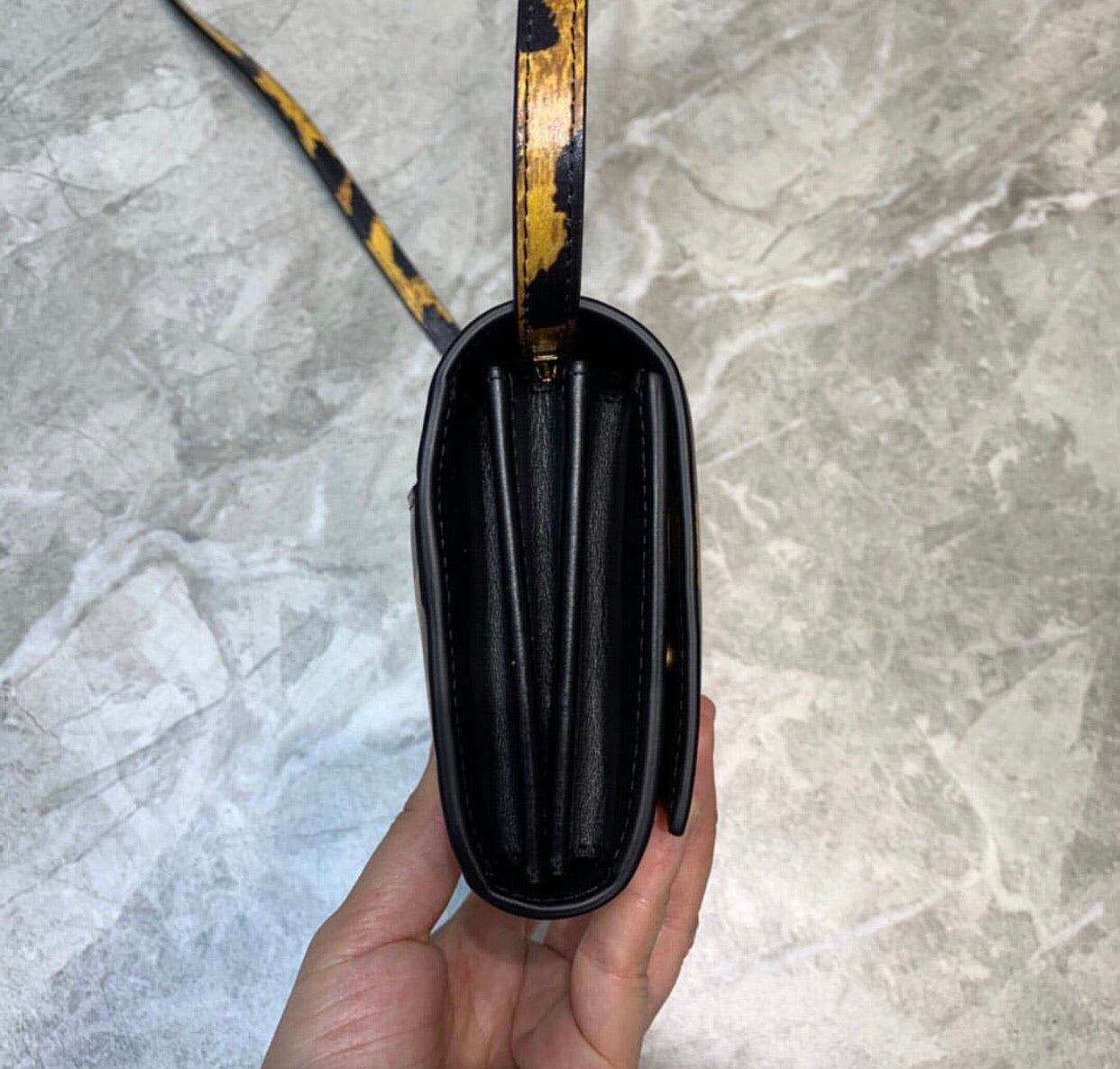 Hourglass WOC