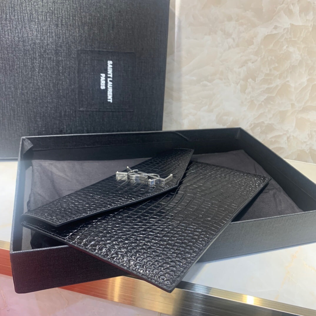Logo Clutch