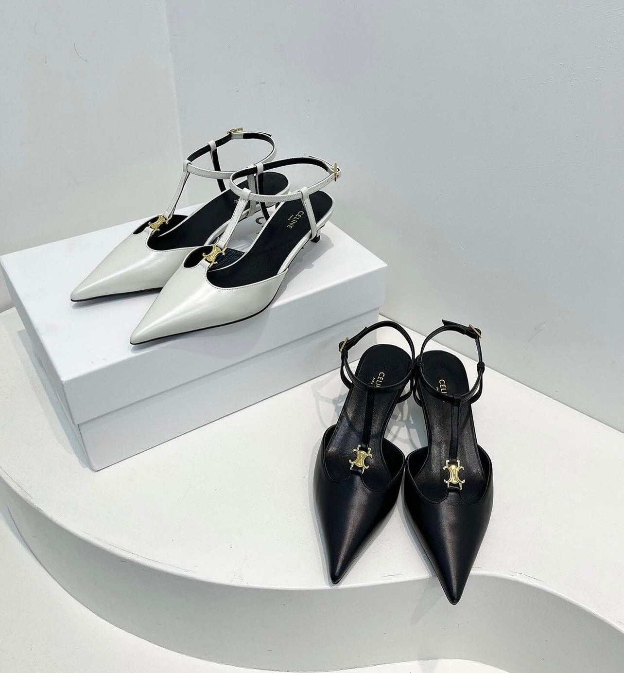 Triomphe Pumps