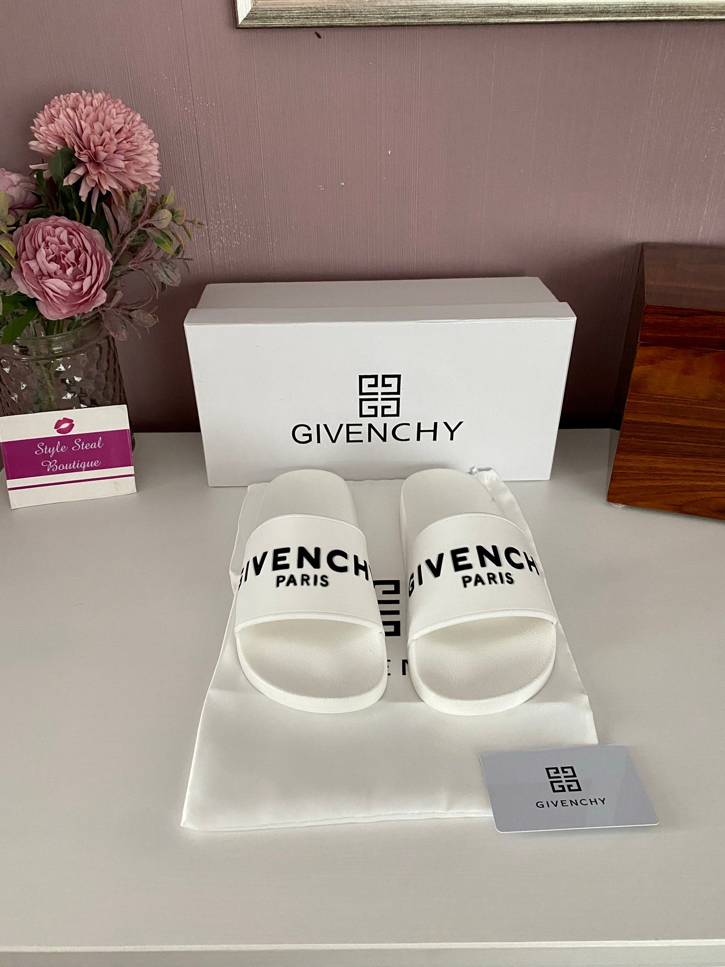 Logo Slides