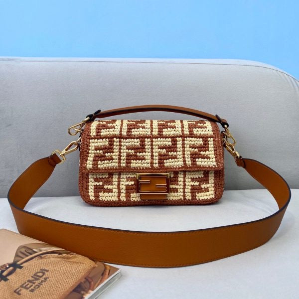 Baguette Raffia