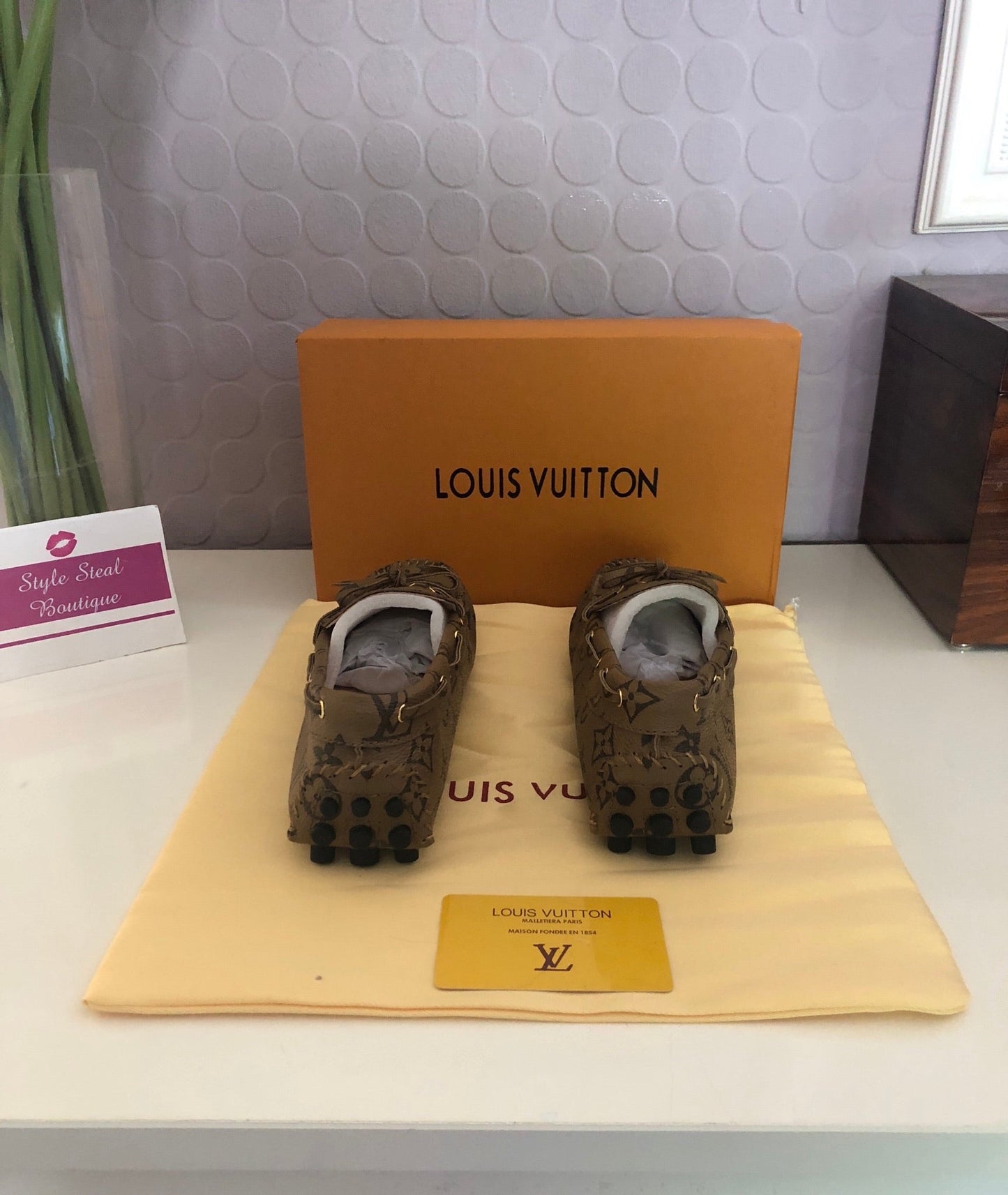 Gloria Loafers