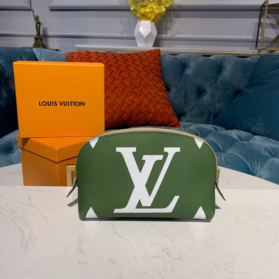 Giant Monogram Cosmetic Case