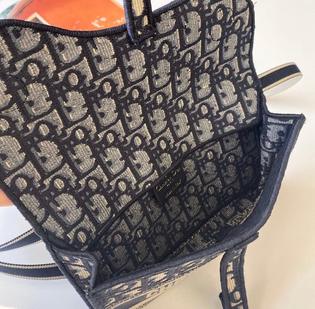 Slim Saddle Pouch
