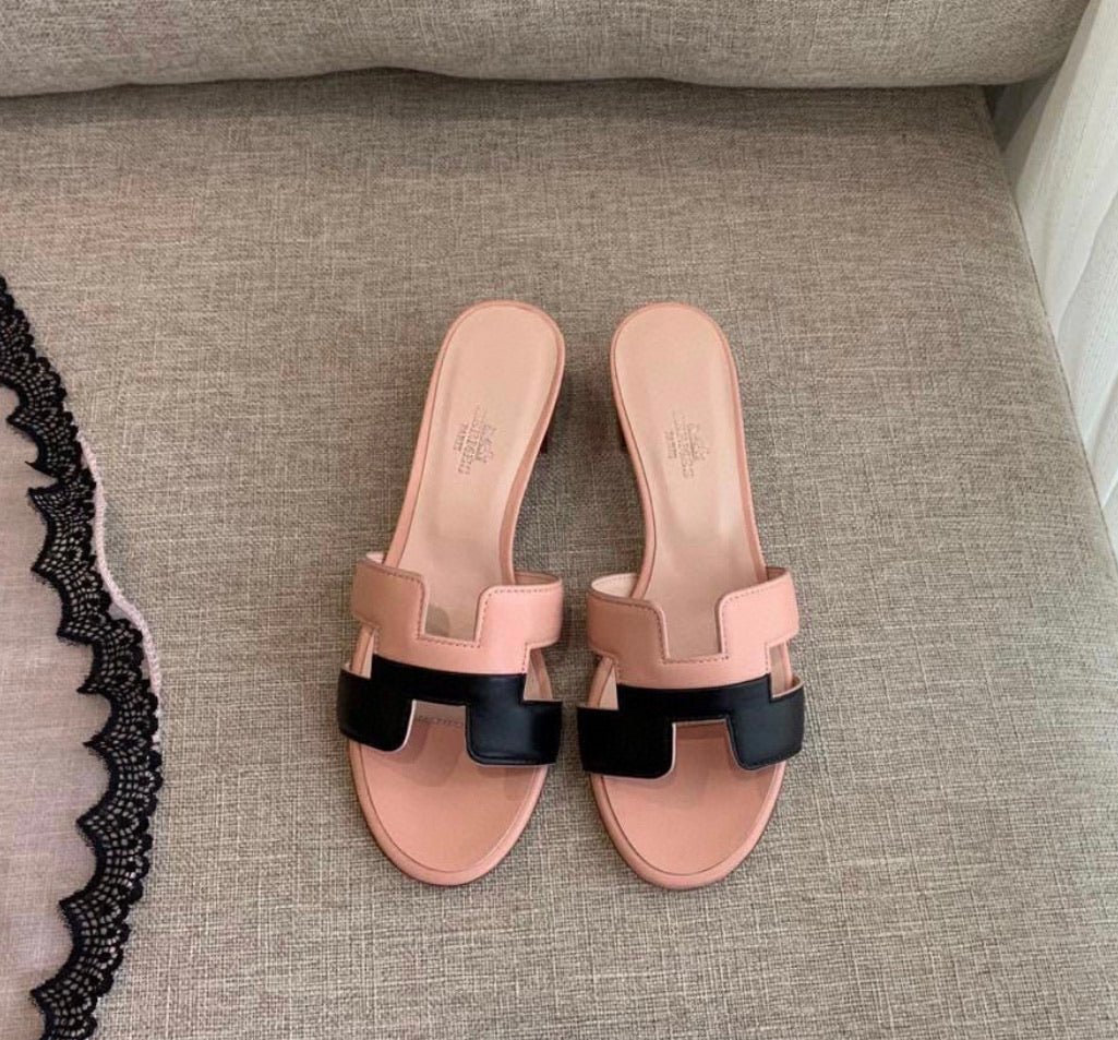 Oran Split Sandals