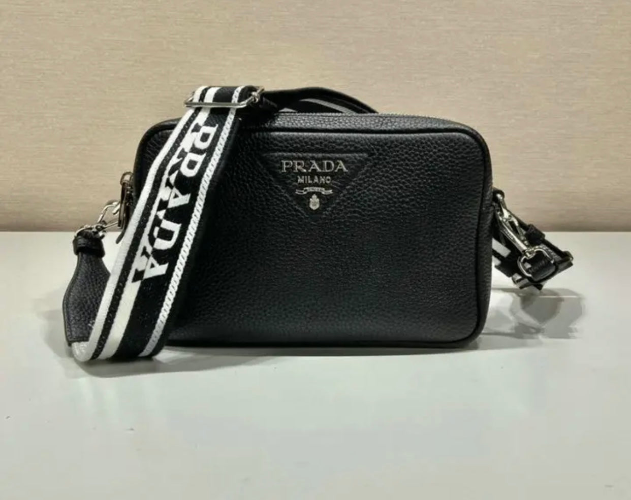 Medium Leather Bag