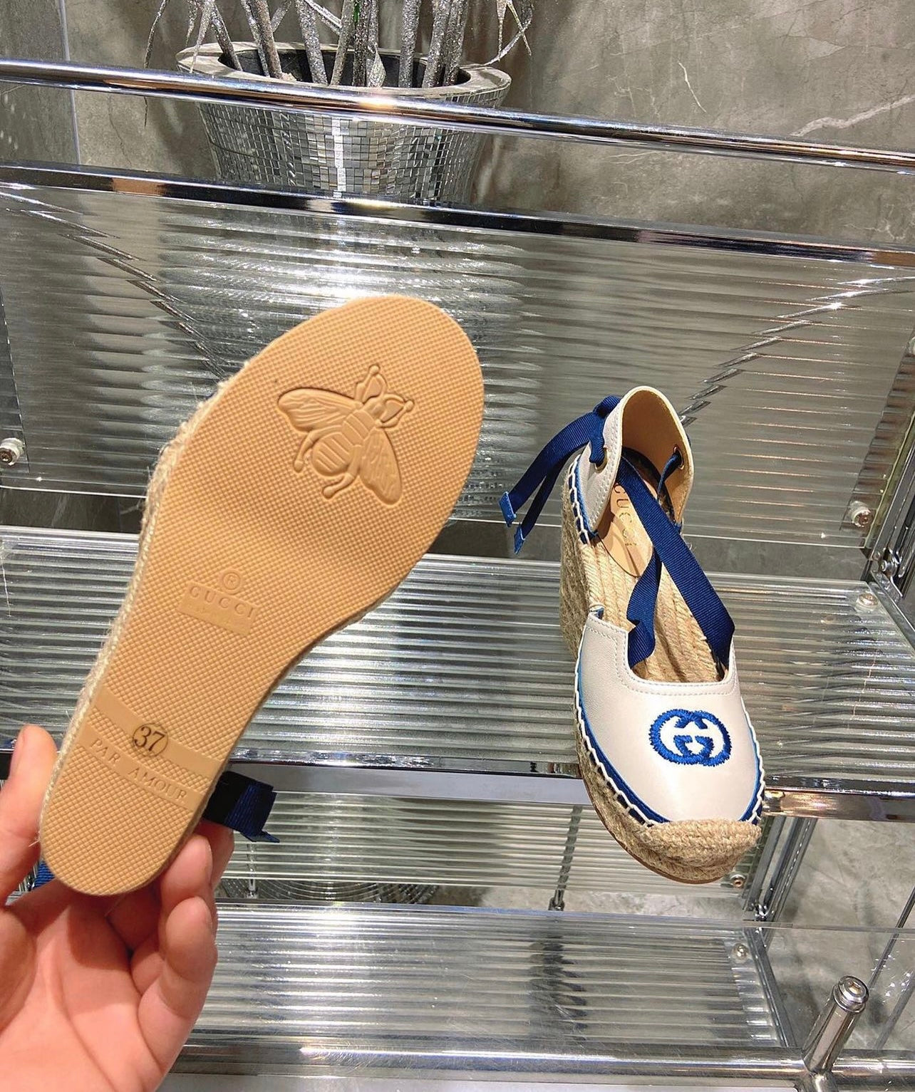 GG Ribbon Wedges