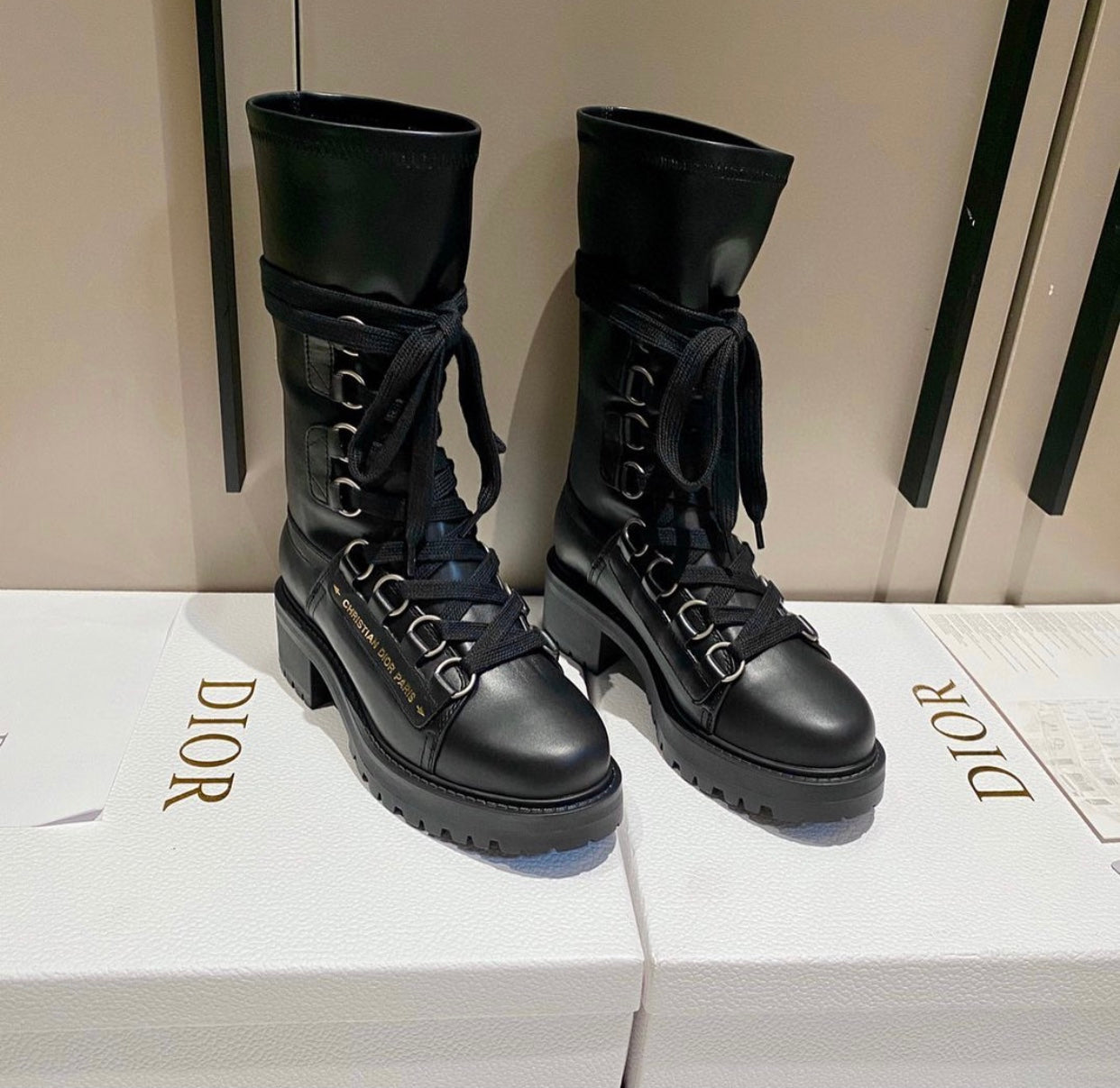 D Fight Boots