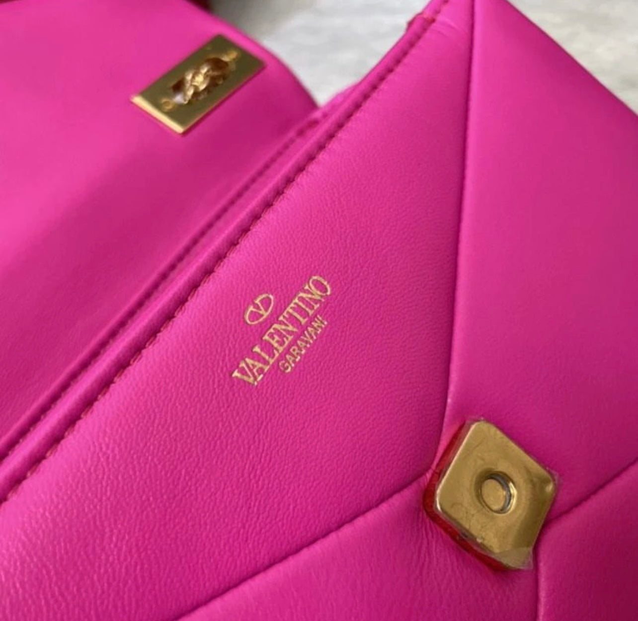 One Stud Chain Bag