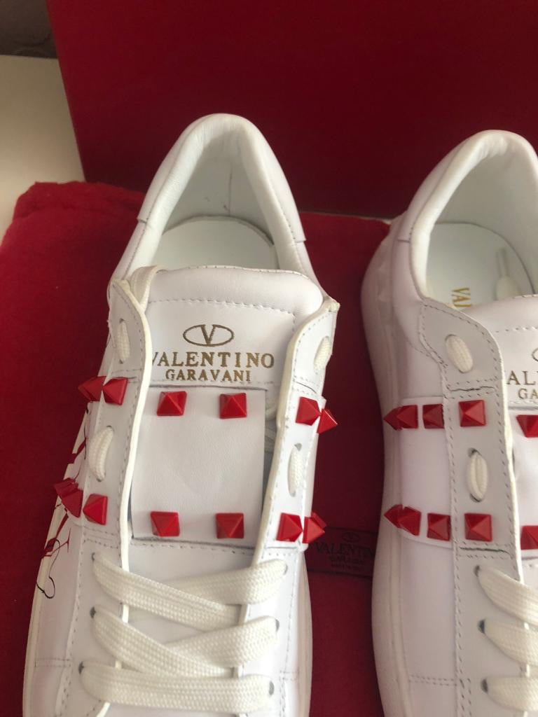 Be my VLTN Sneakers