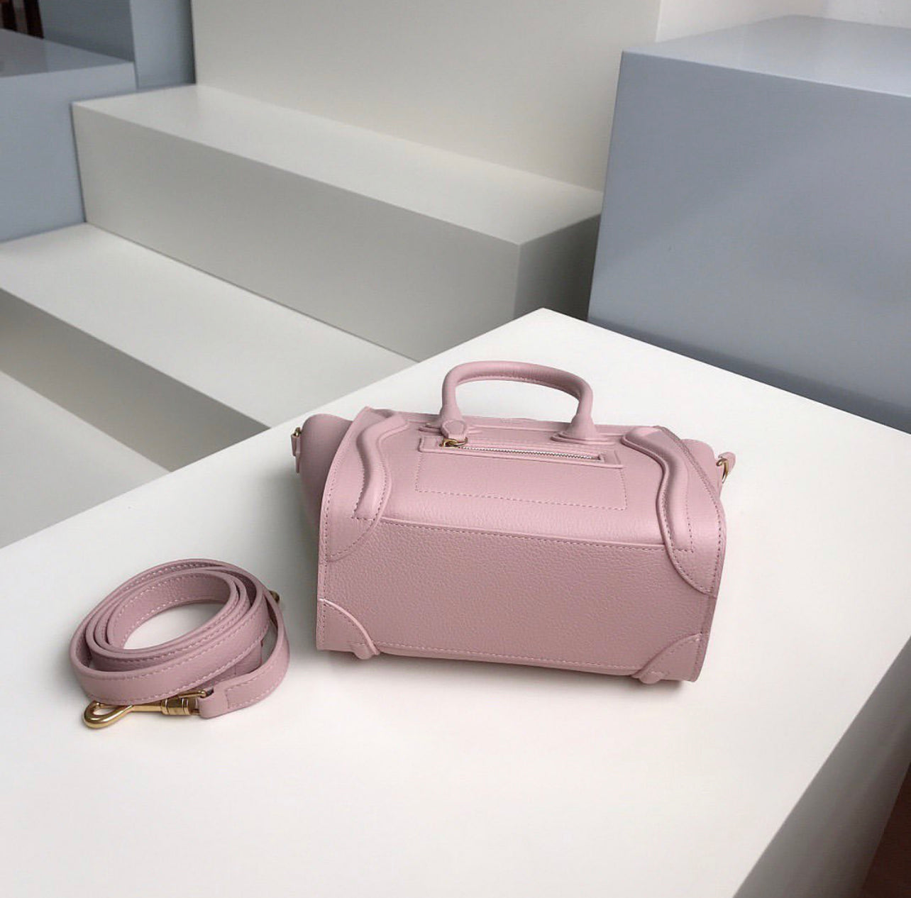 Nano Luggage