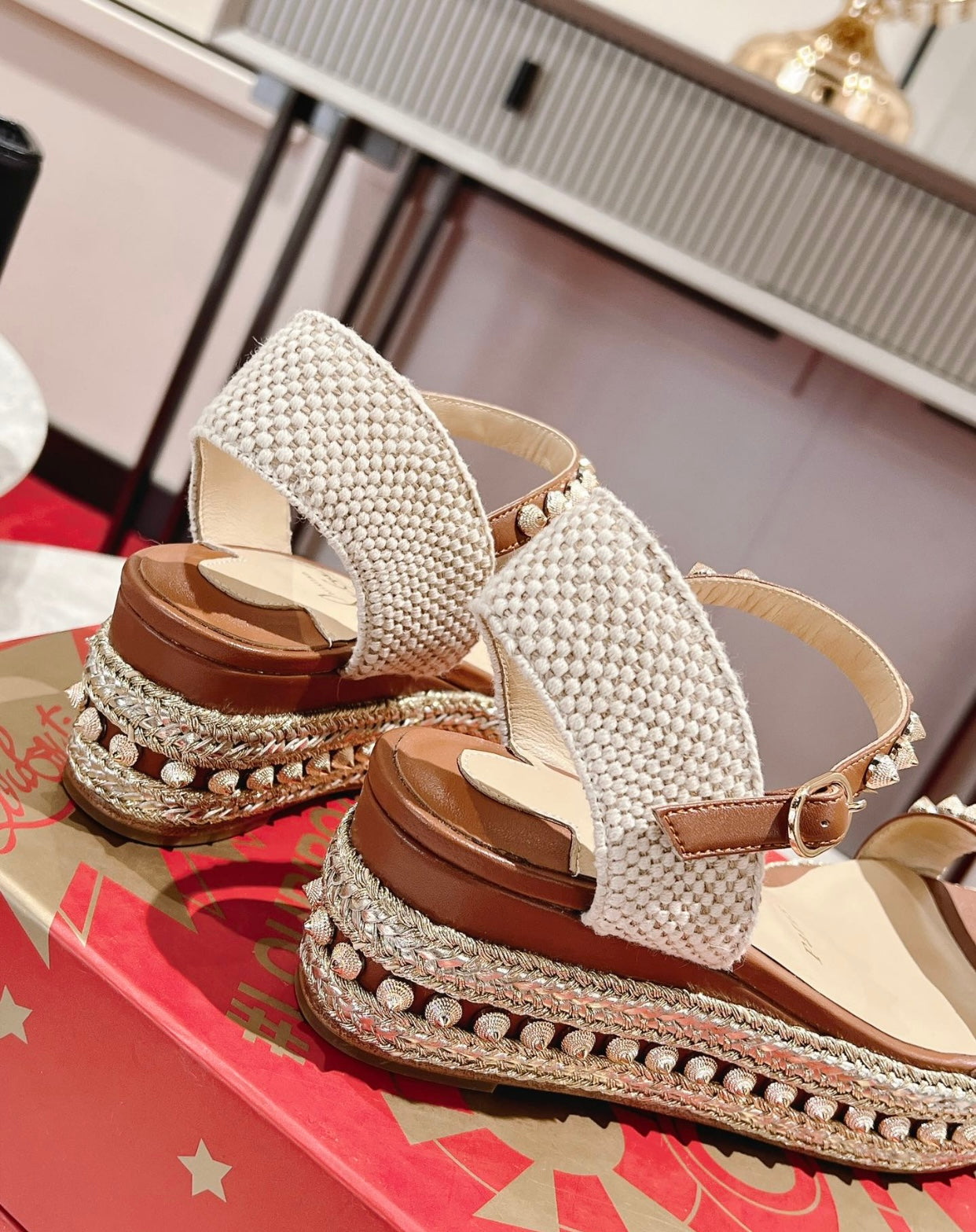 Madmonica Wedges