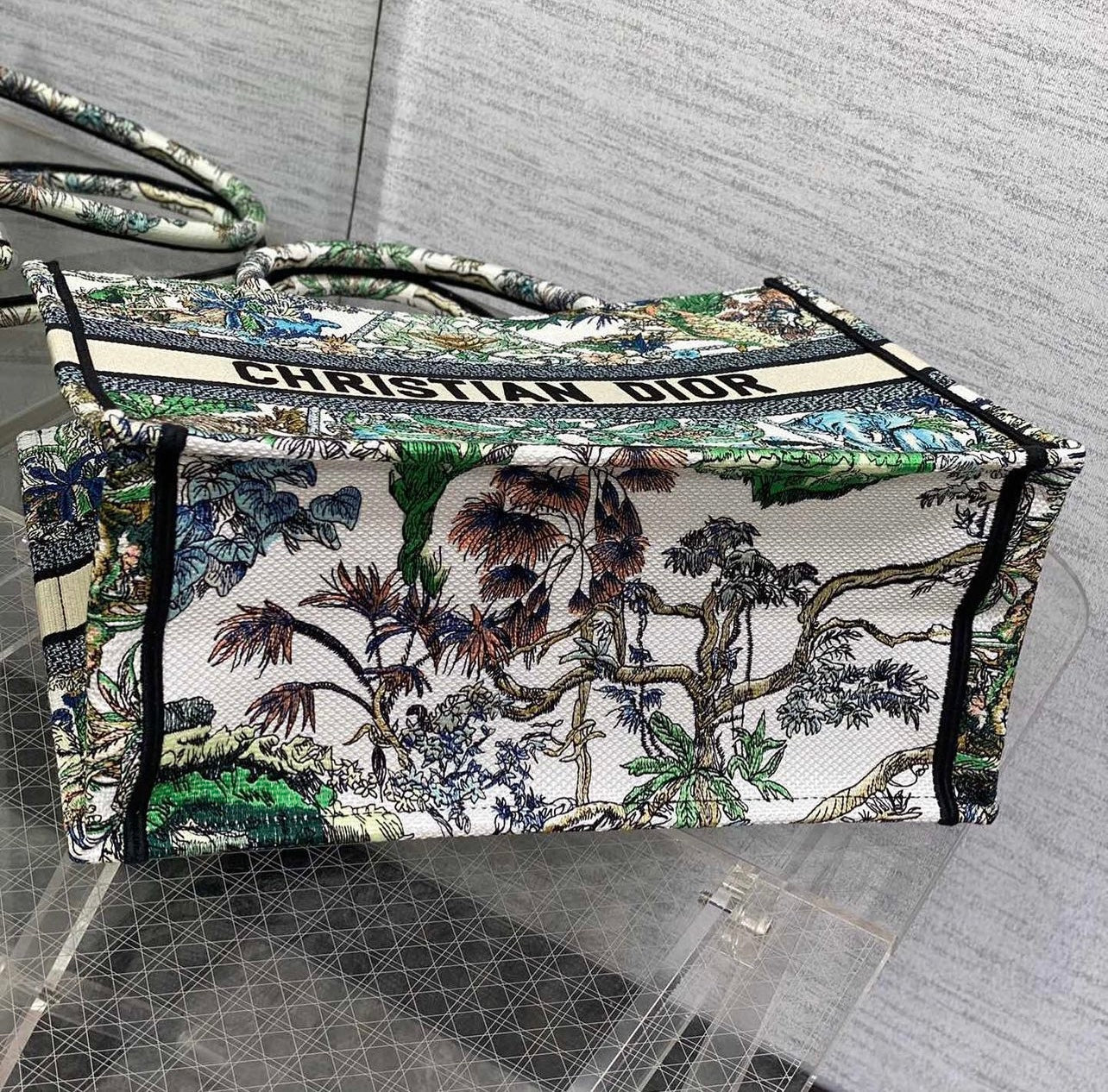 Medium Book Tote
