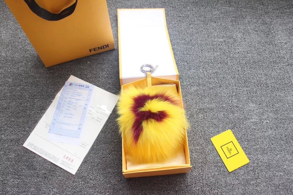Initials Fur Pom