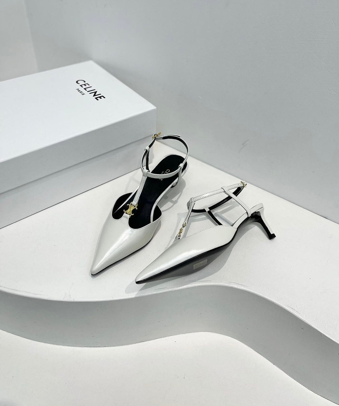 Triomphe Pumps