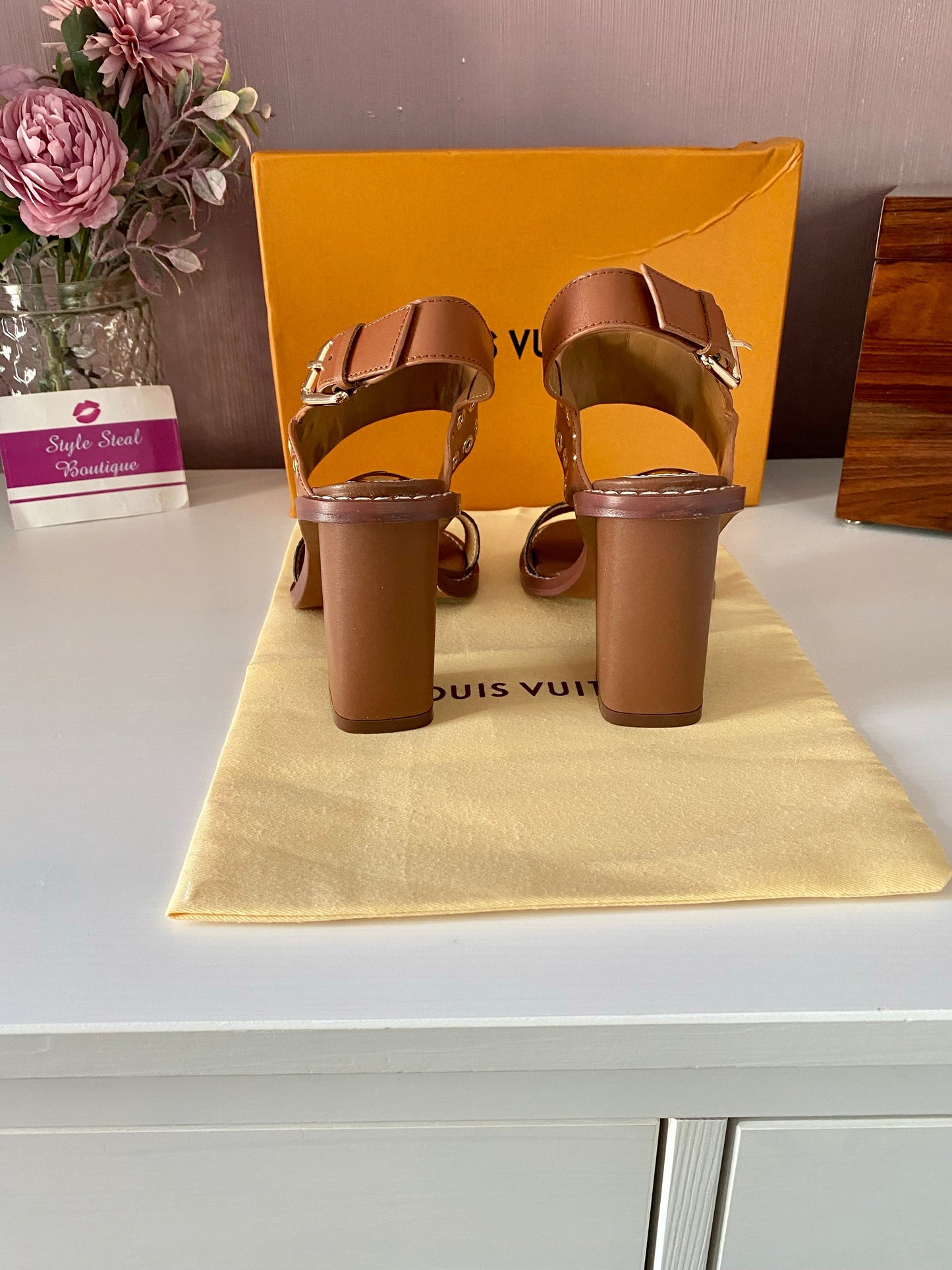 Passenger Sandals