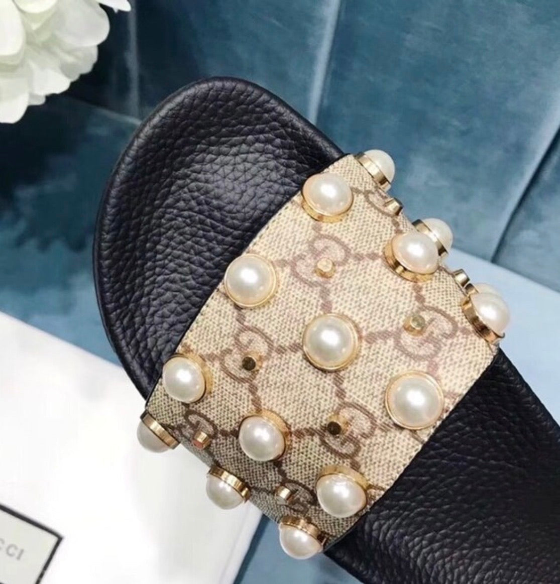 Pearl Slides