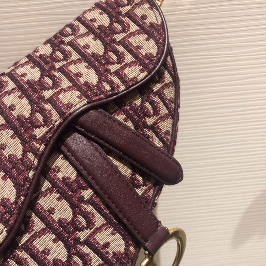Saddle Bag Oblique
