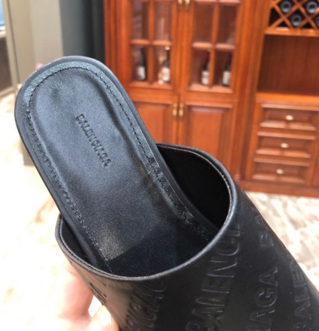 Oval Mules