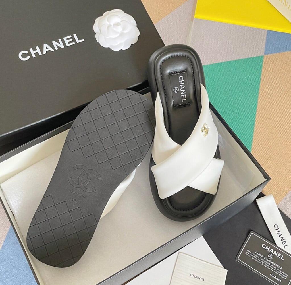 CC Leather Sandals
