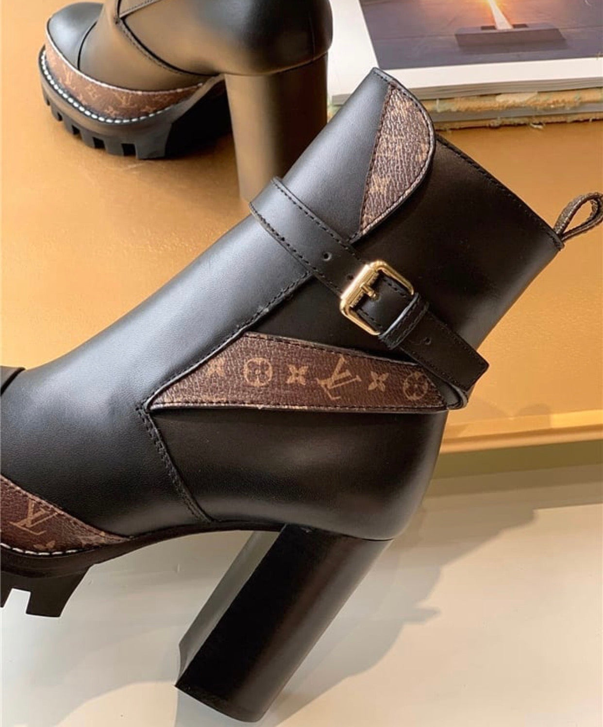Discovery Ankle Boots