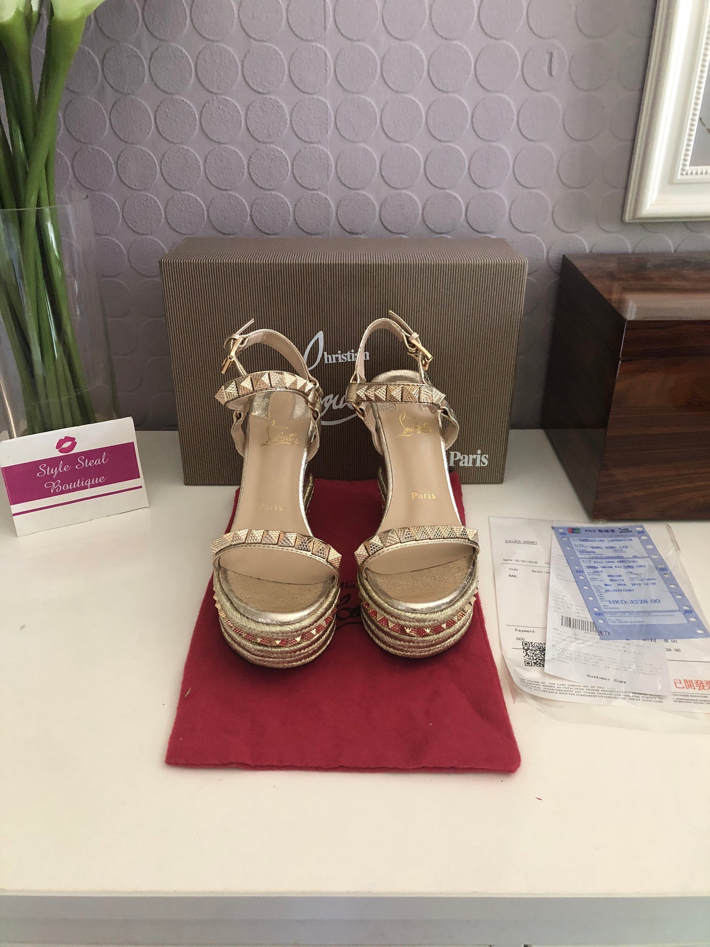 Stud Wedges
