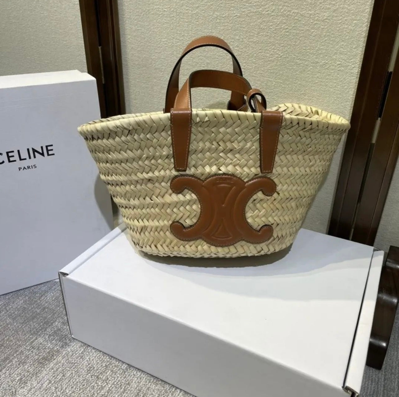 Teen Triomphe Basket