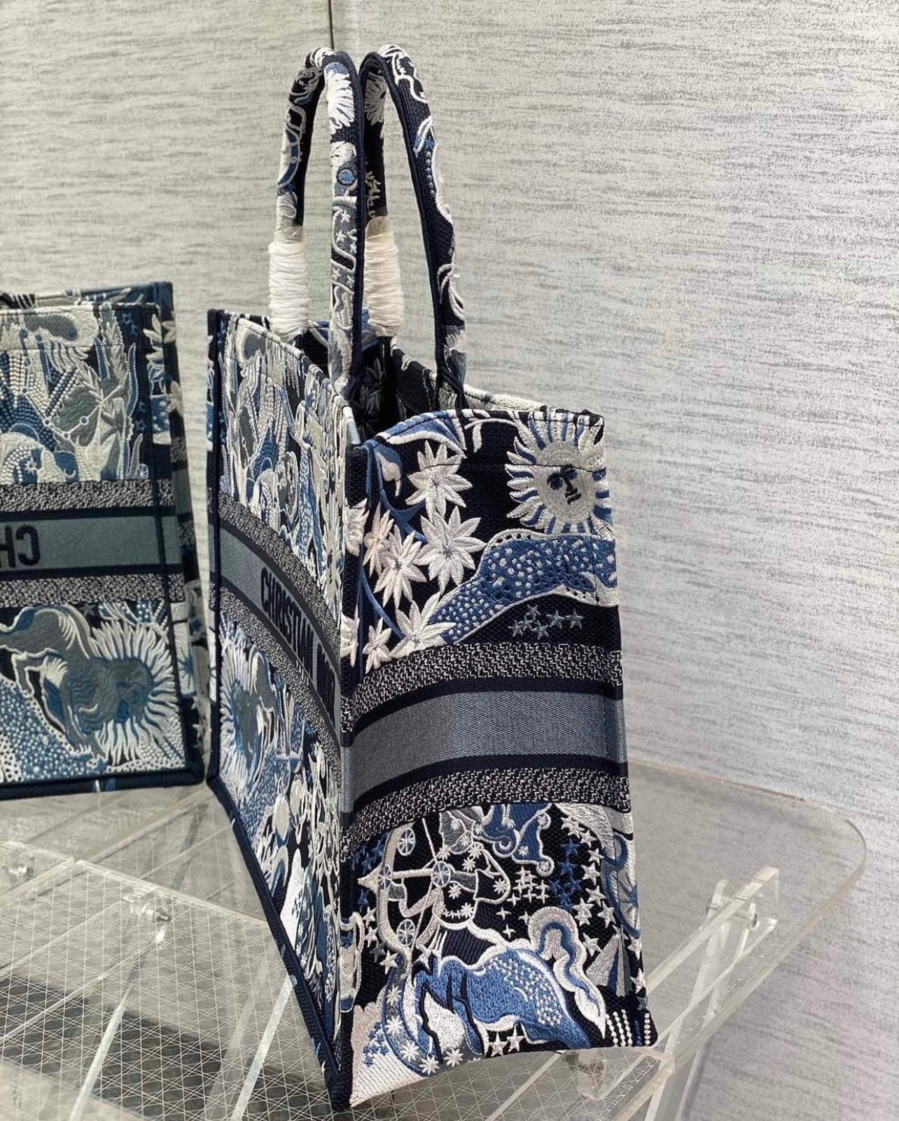 Medium Book Tote