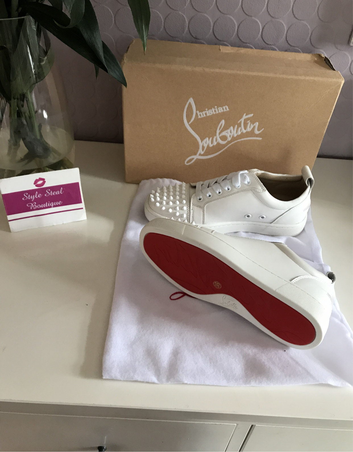 Louis Spikes Womens