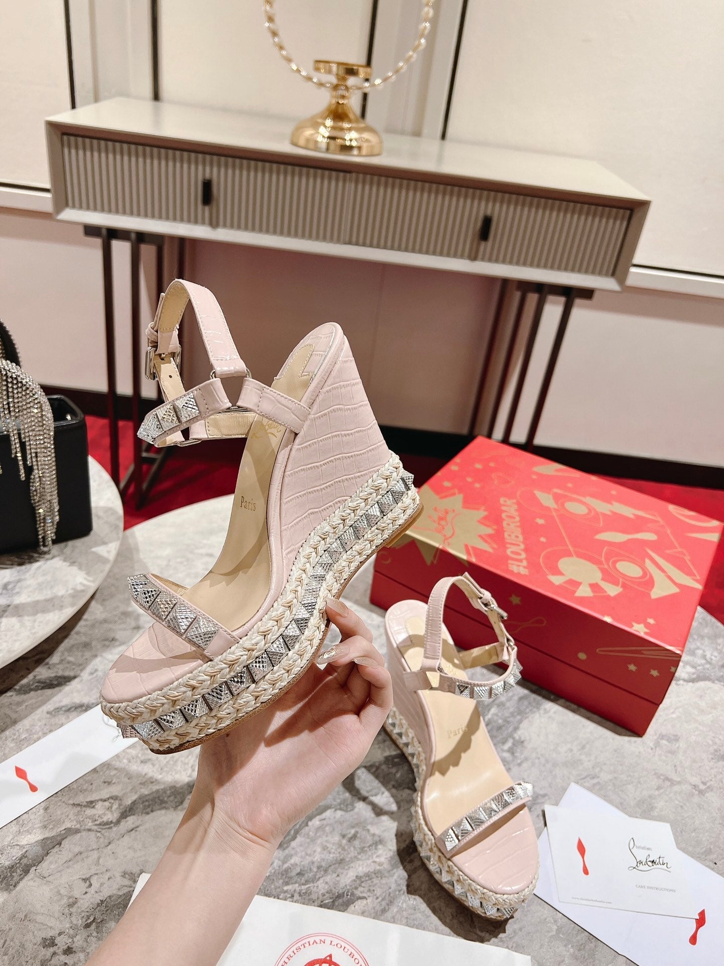Pyraclou Wedges