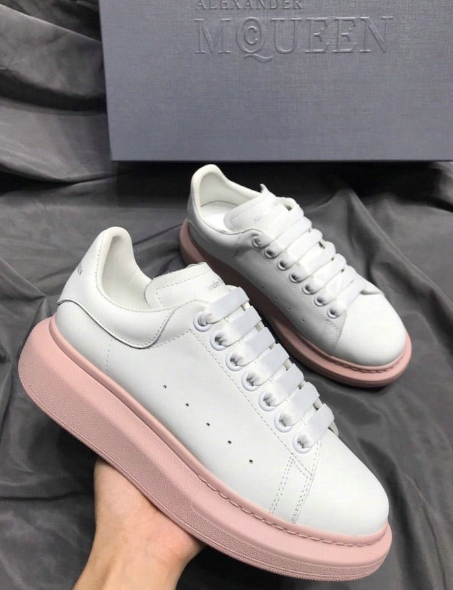 Oversized Sneaker
