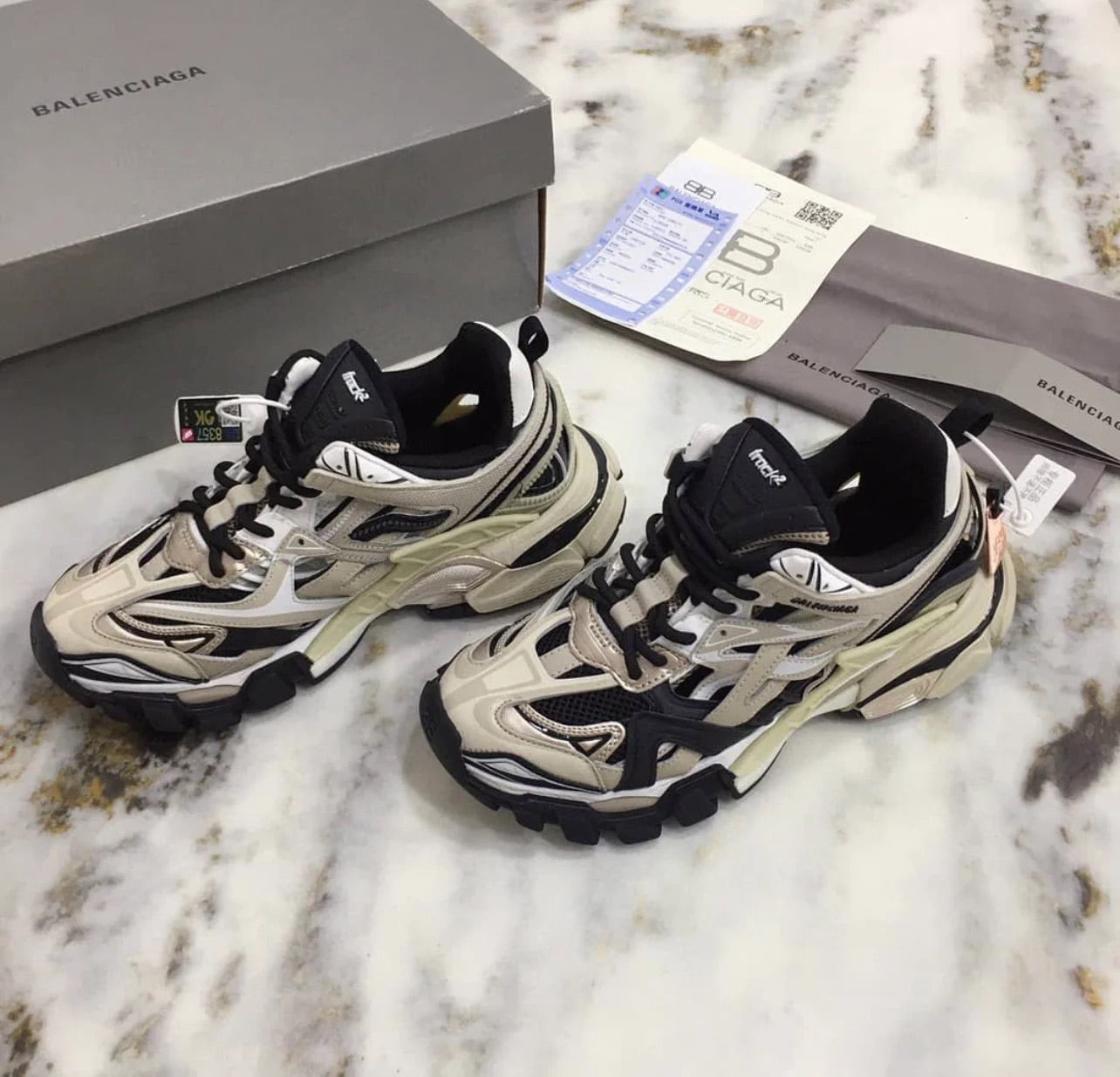 Track 2.0 Trainers