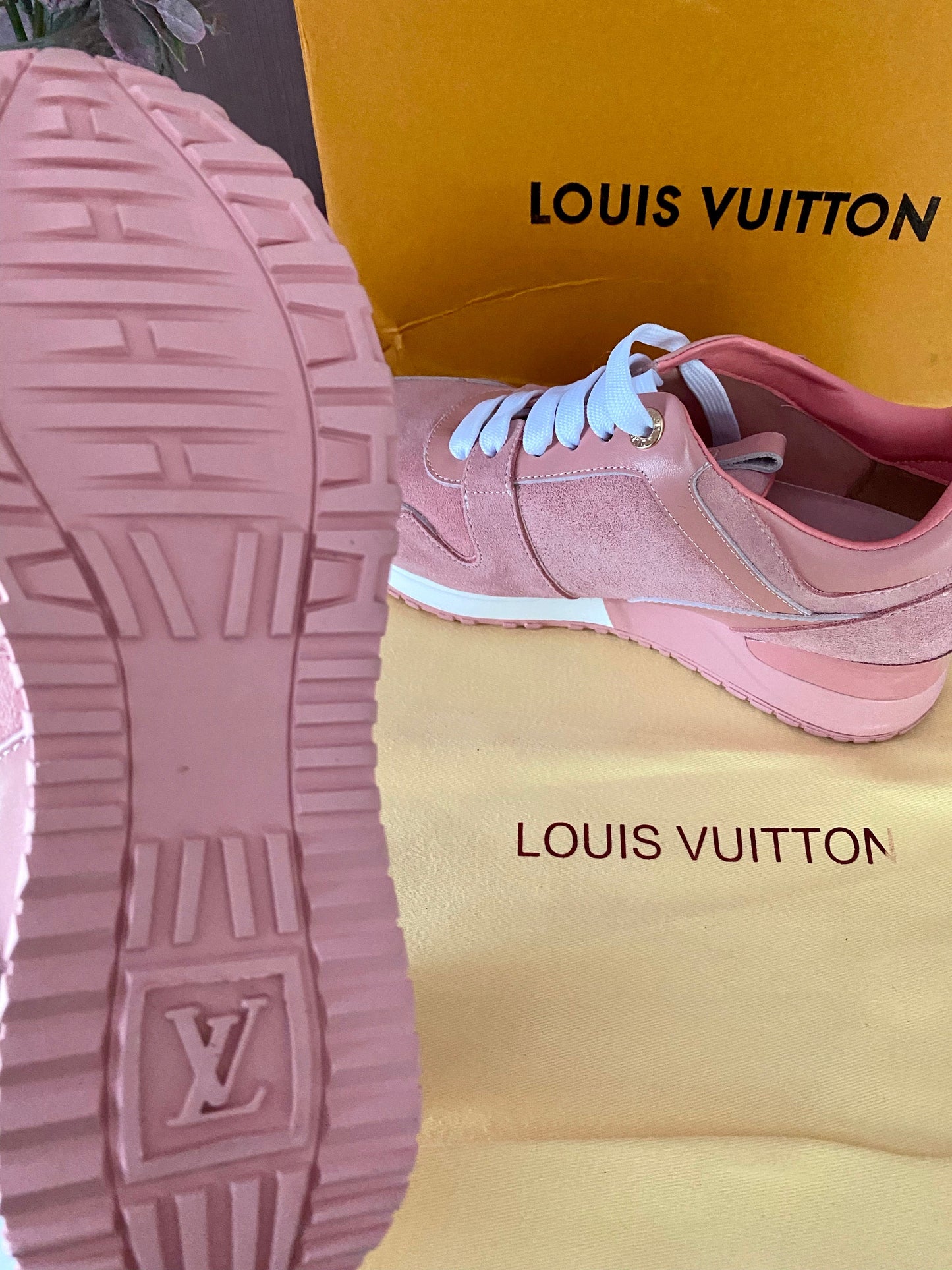 Runaway Sneaker