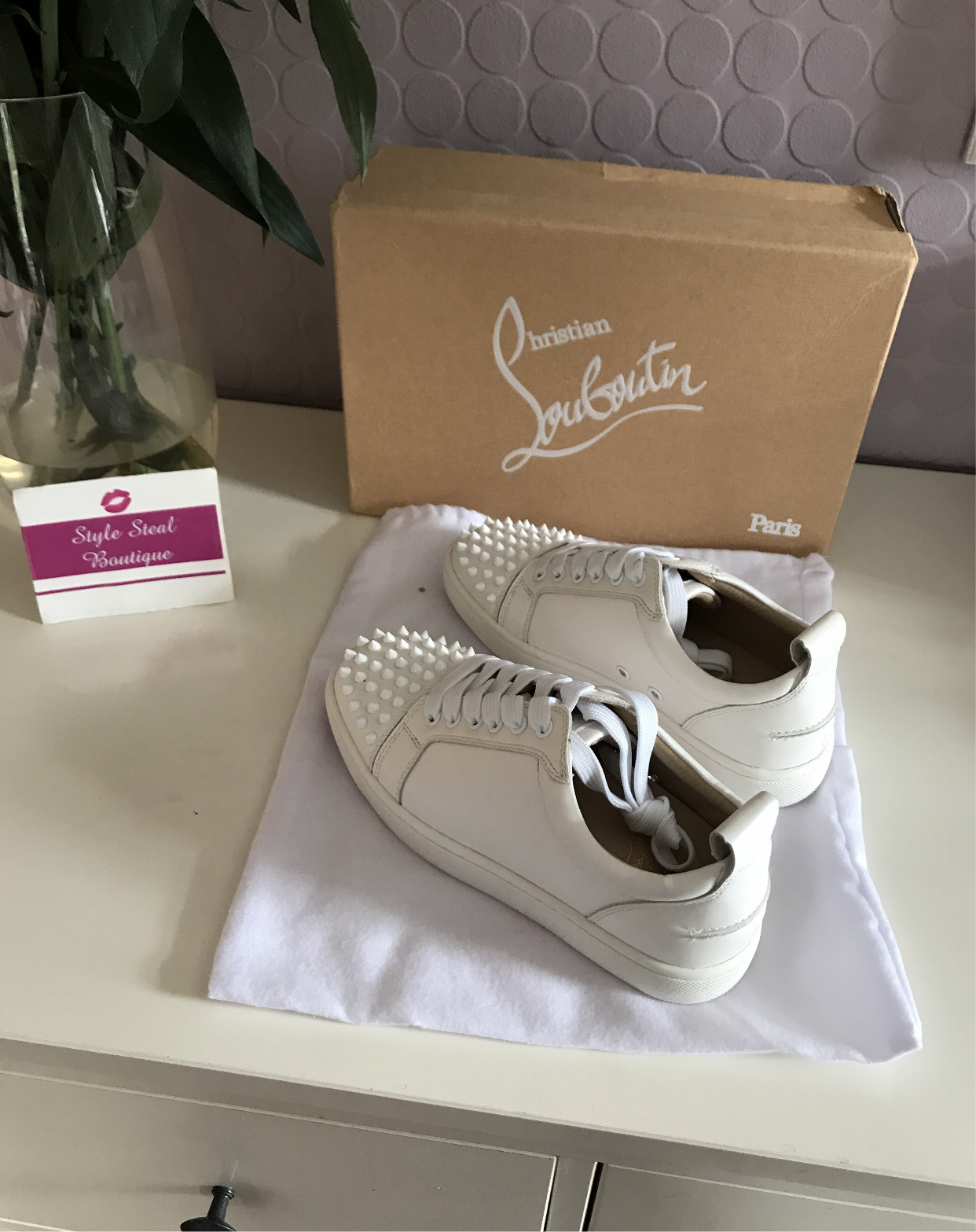 Louis Spikes Womens