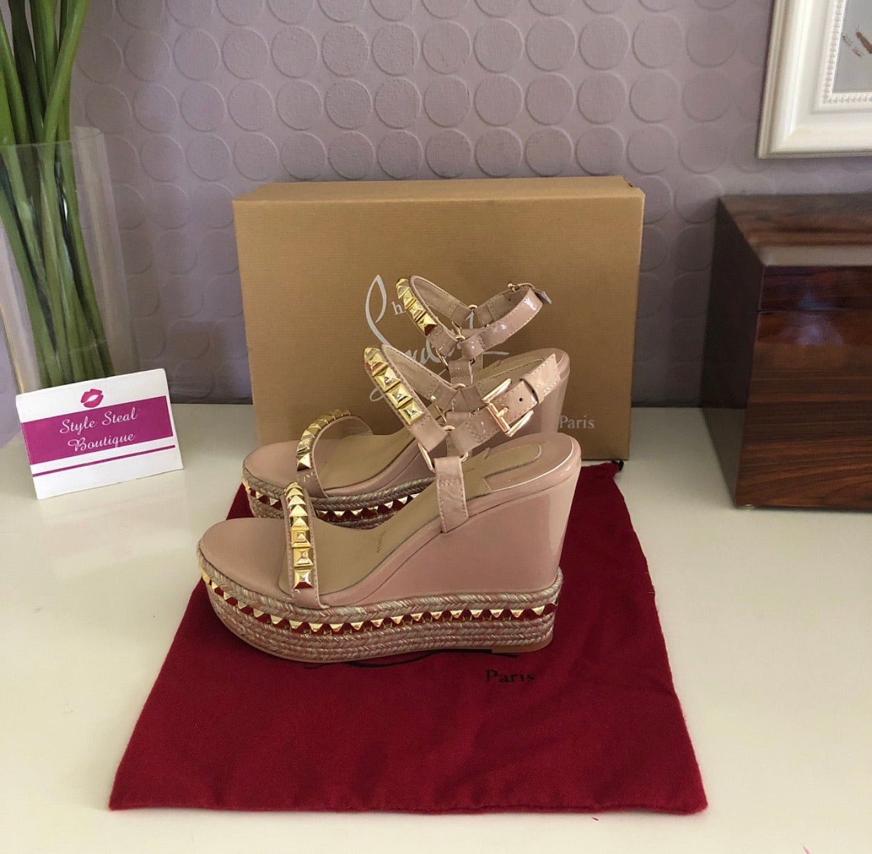 Stud Wedges