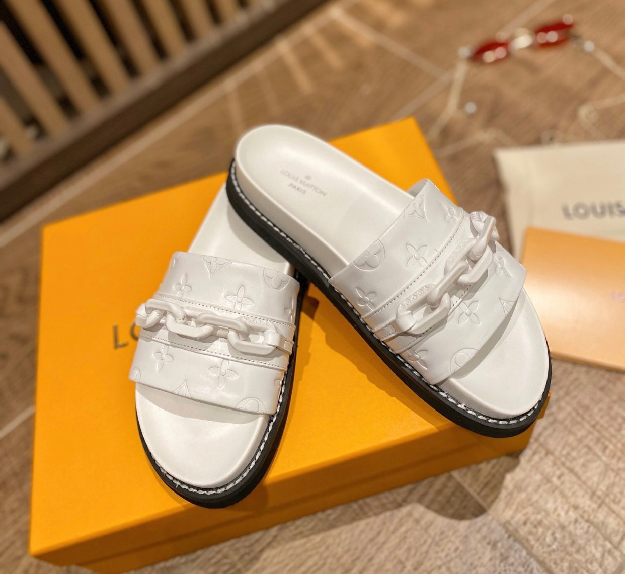 Chain Slides