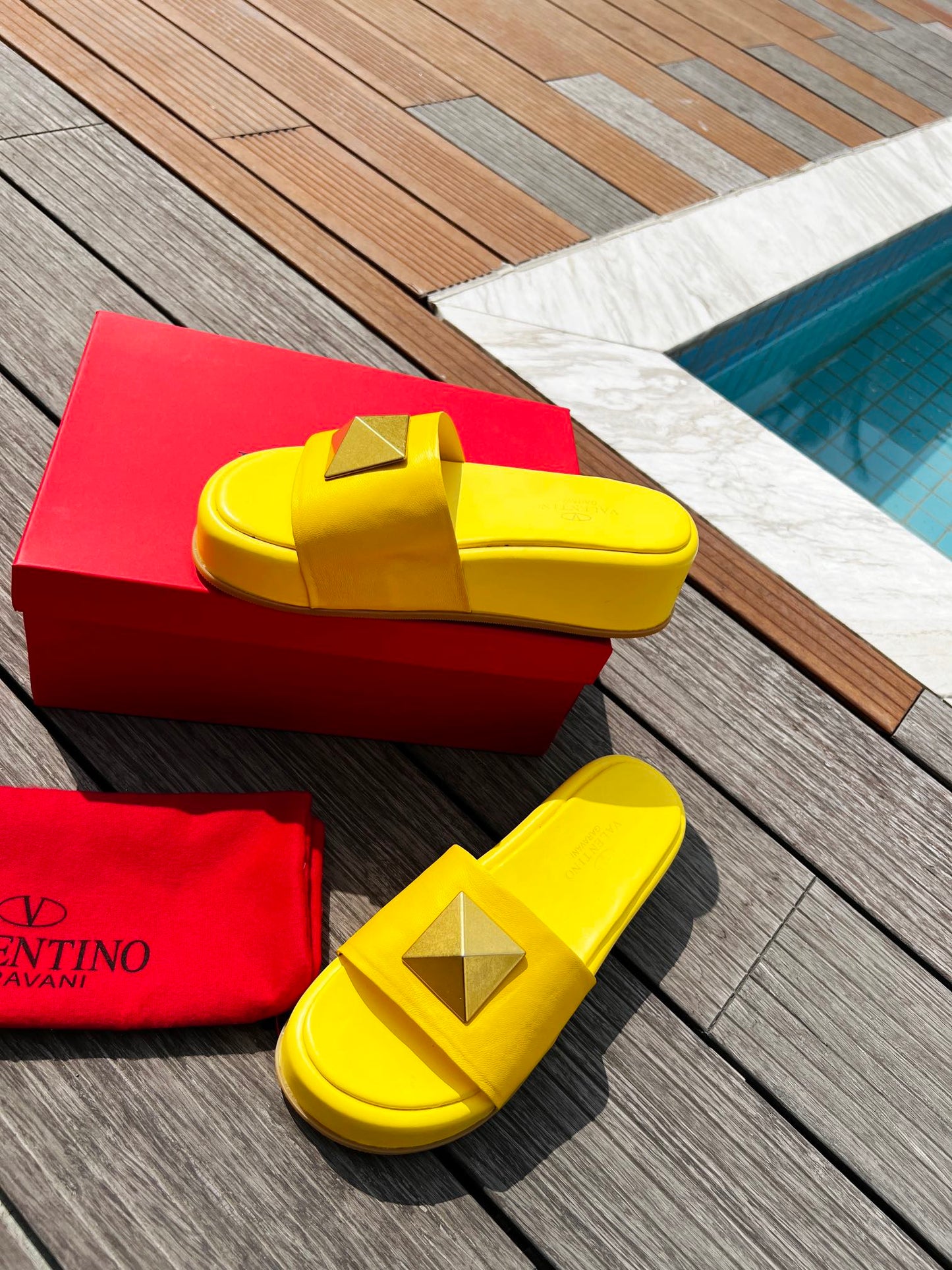 One Stud Slides