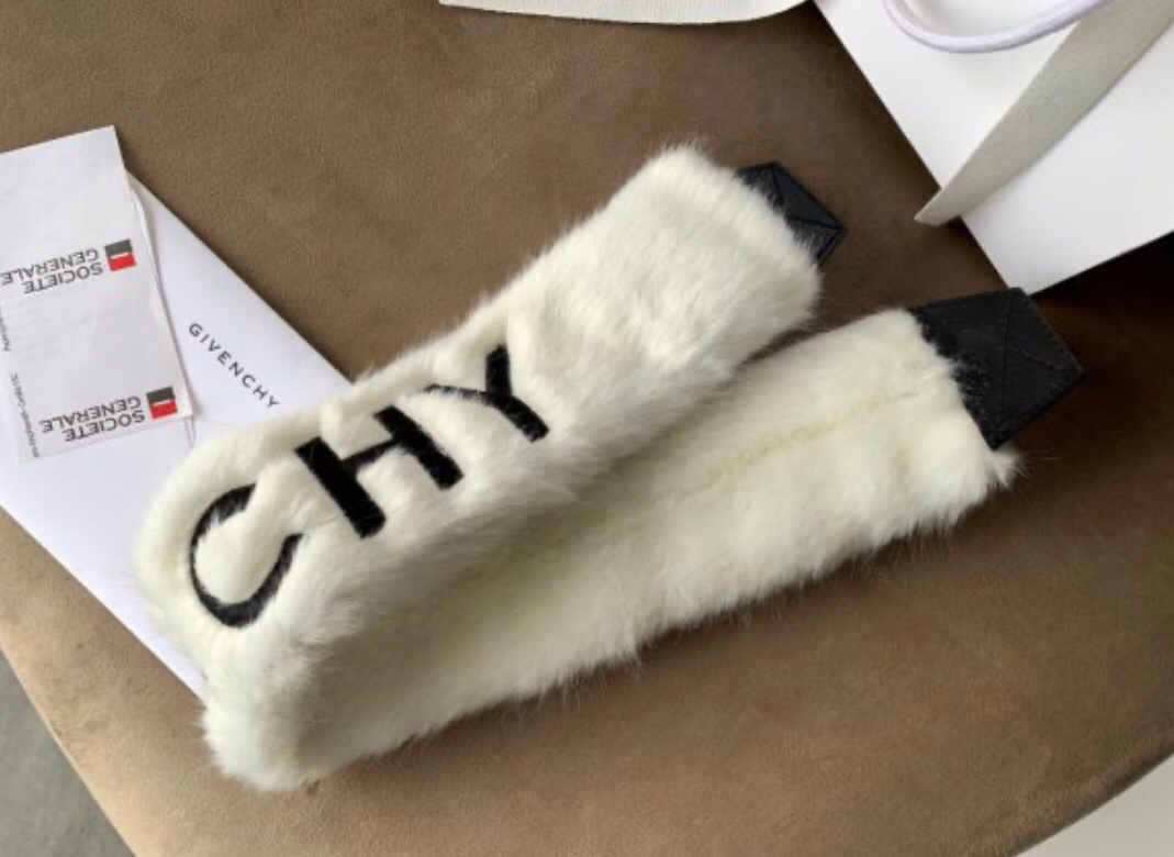 Fur Strap