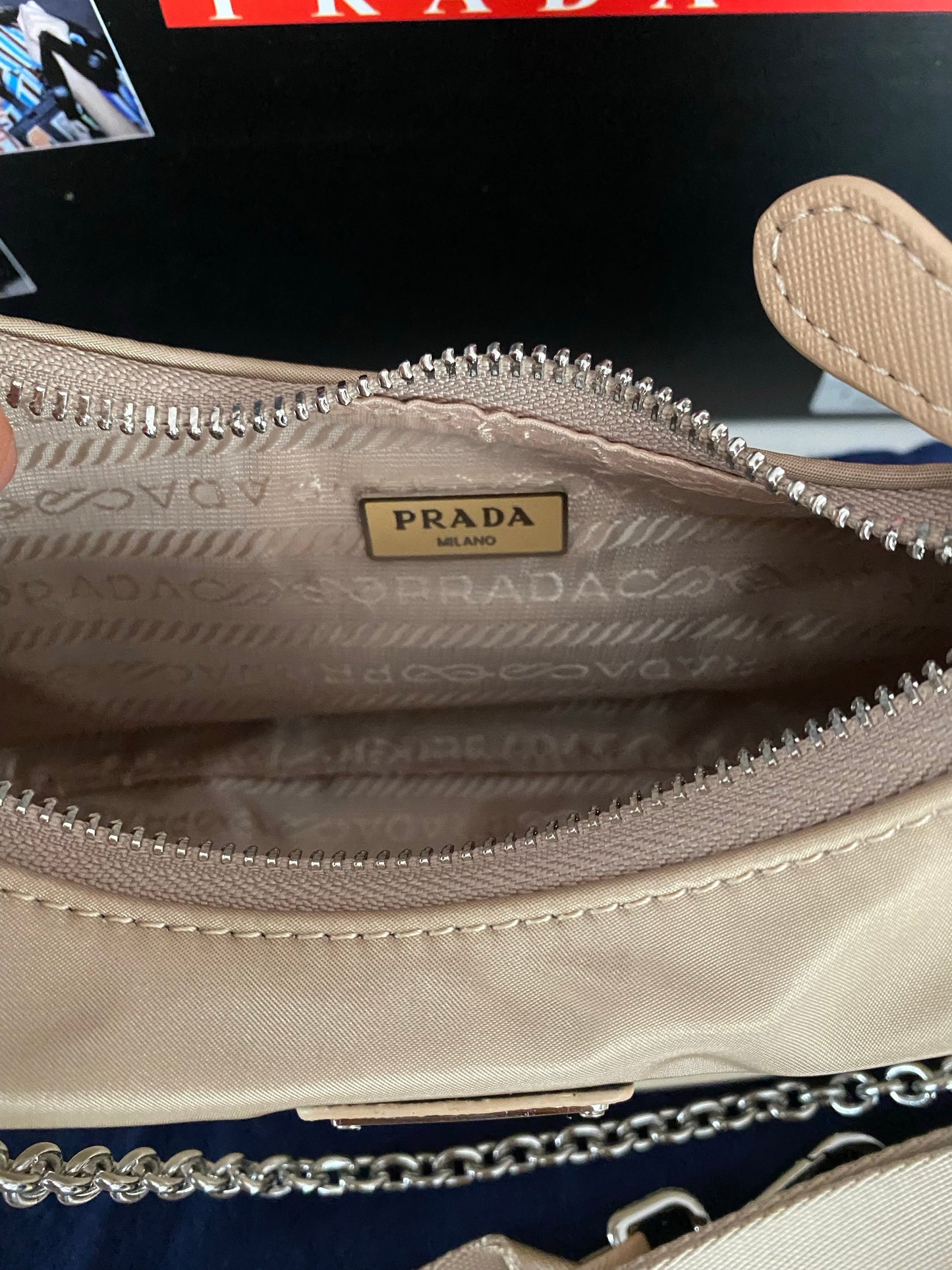 Re-Edition Pochette