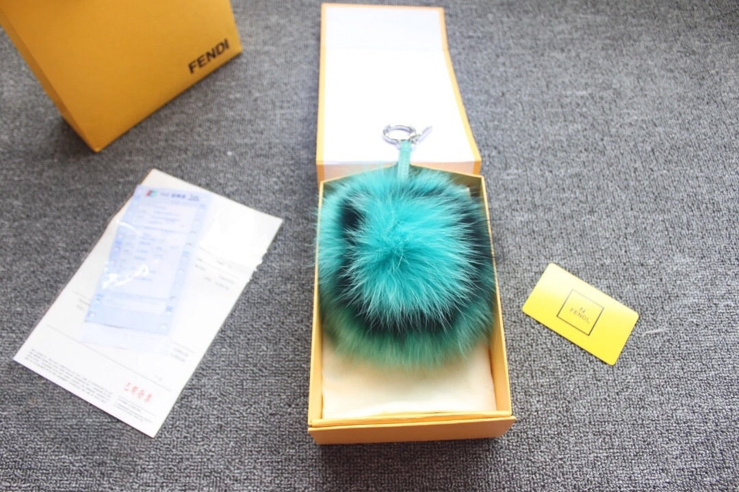 Initials Fur Pom