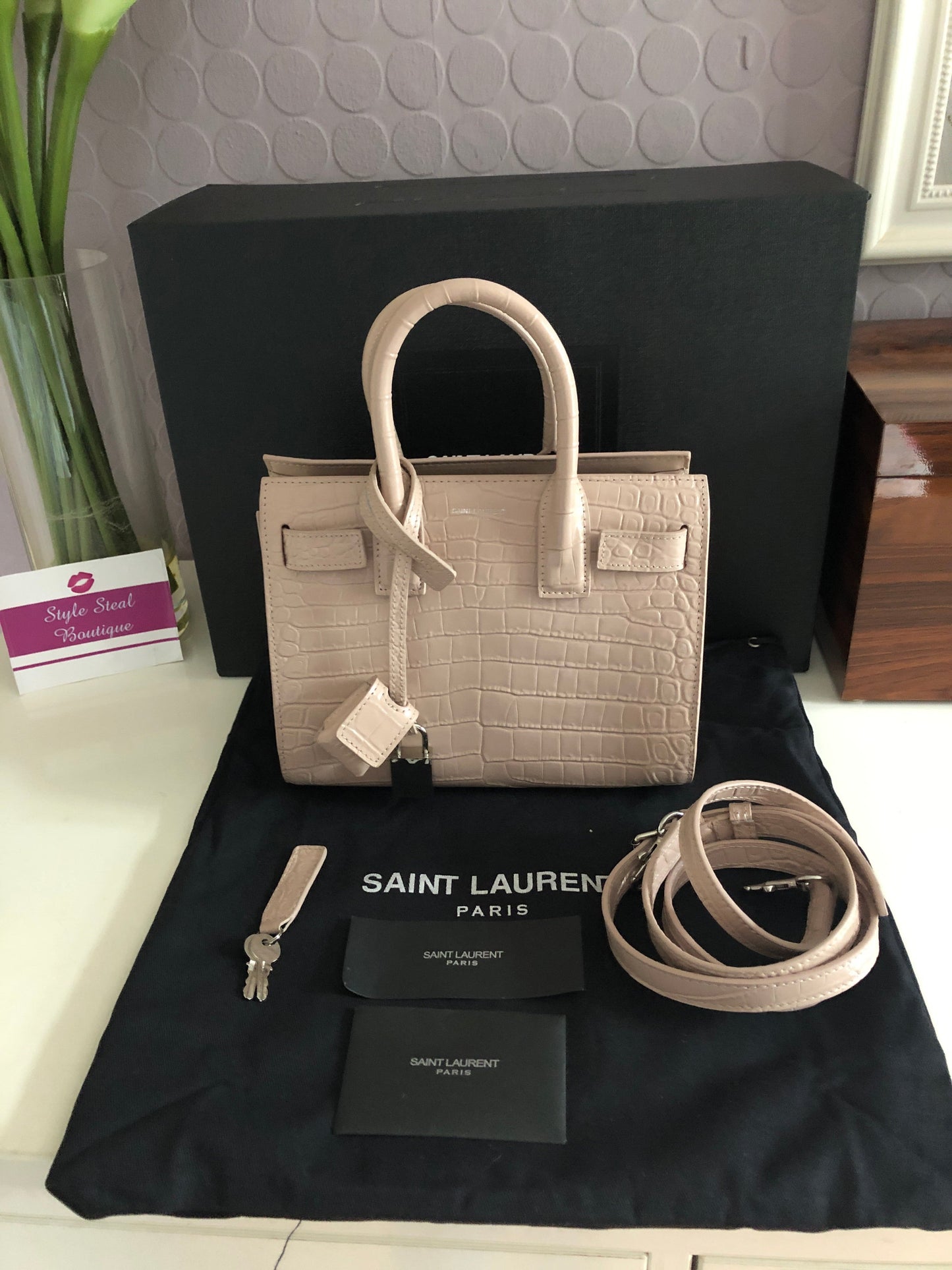 Sac De Jour Embossed