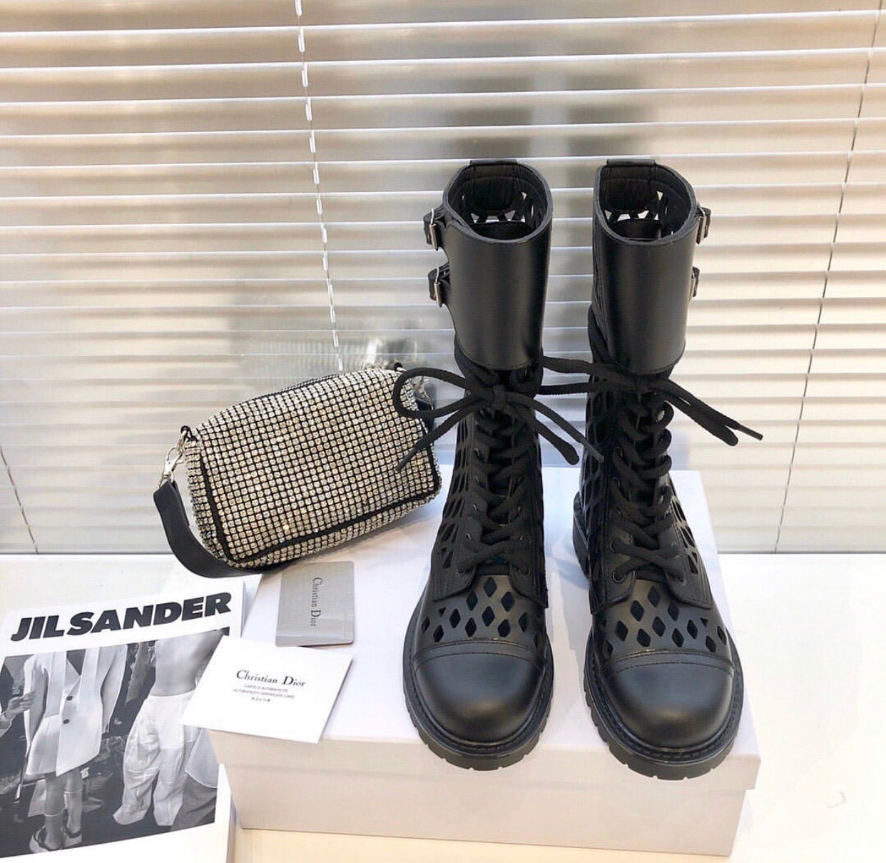 D Trap Boots