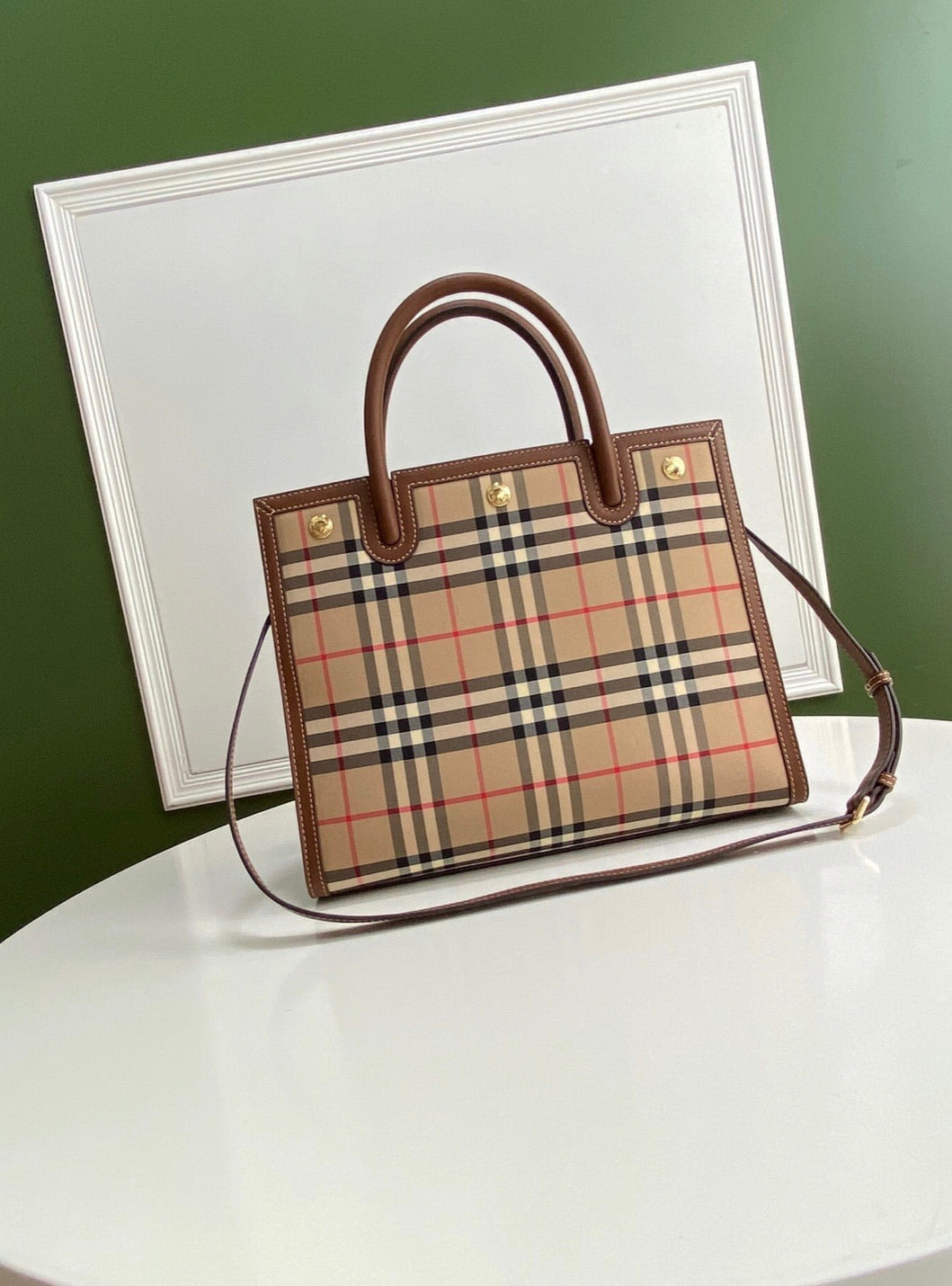 Title Bag