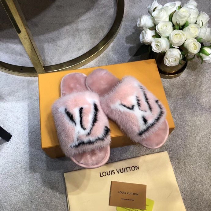 Homey Slippers