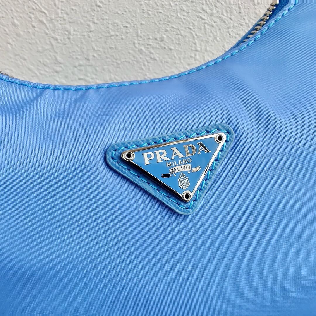 Re-Edition Shoulder Bag
