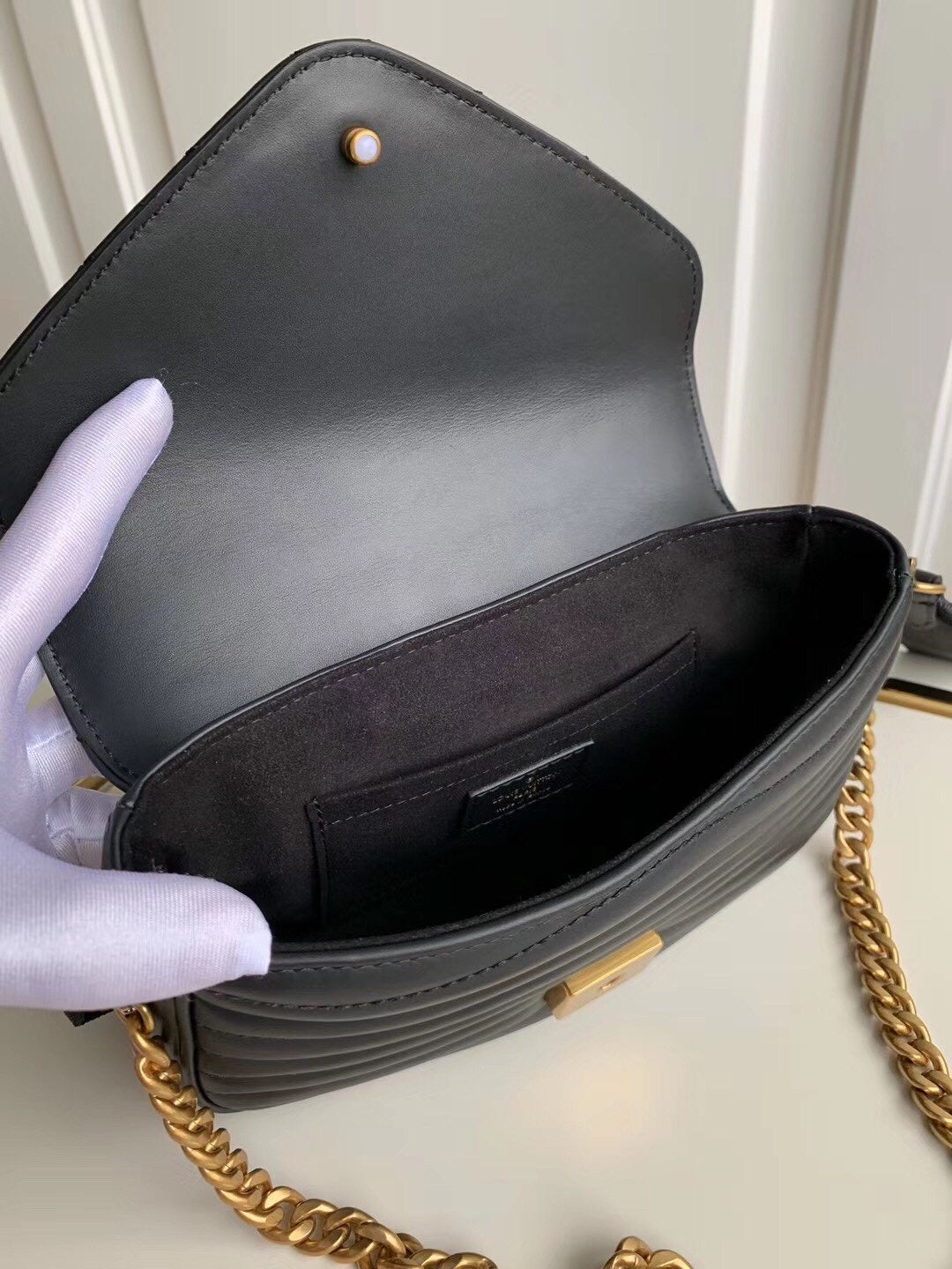 New Wave Pochette