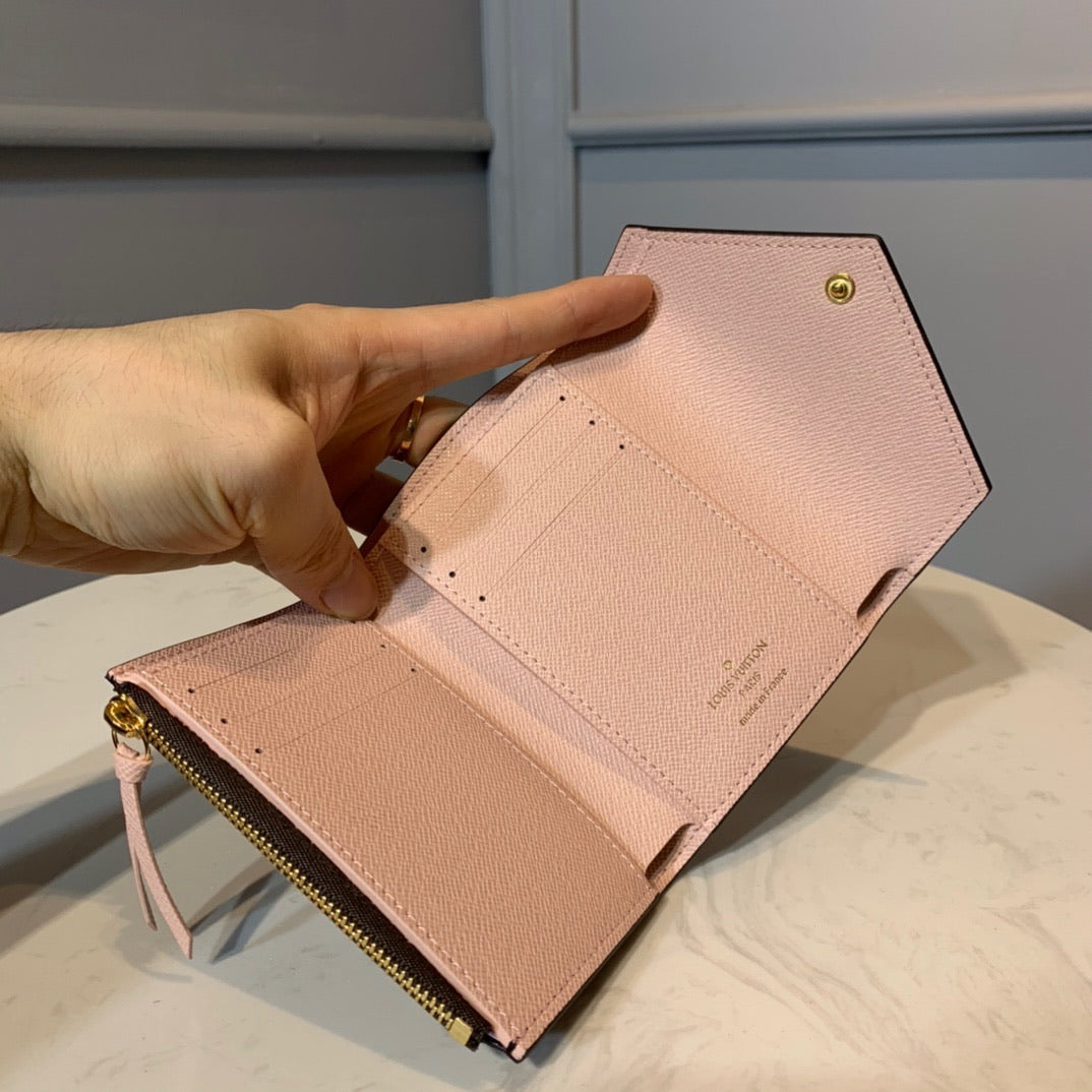 Victorine Wallet